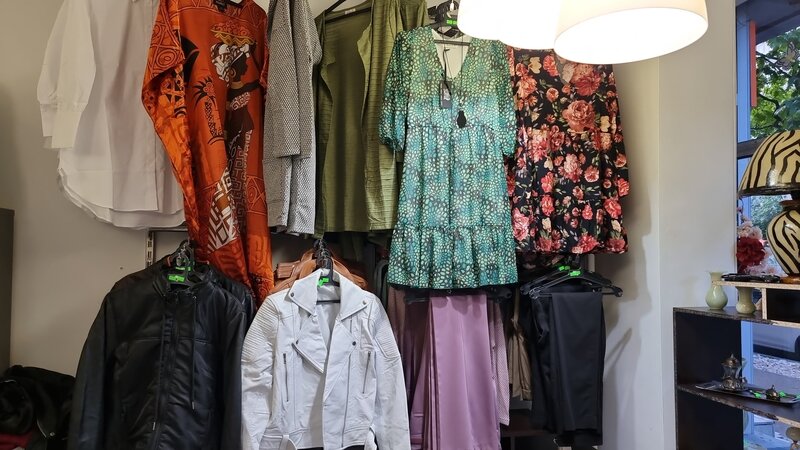 Caut investitor/ asociat deschidere magazin